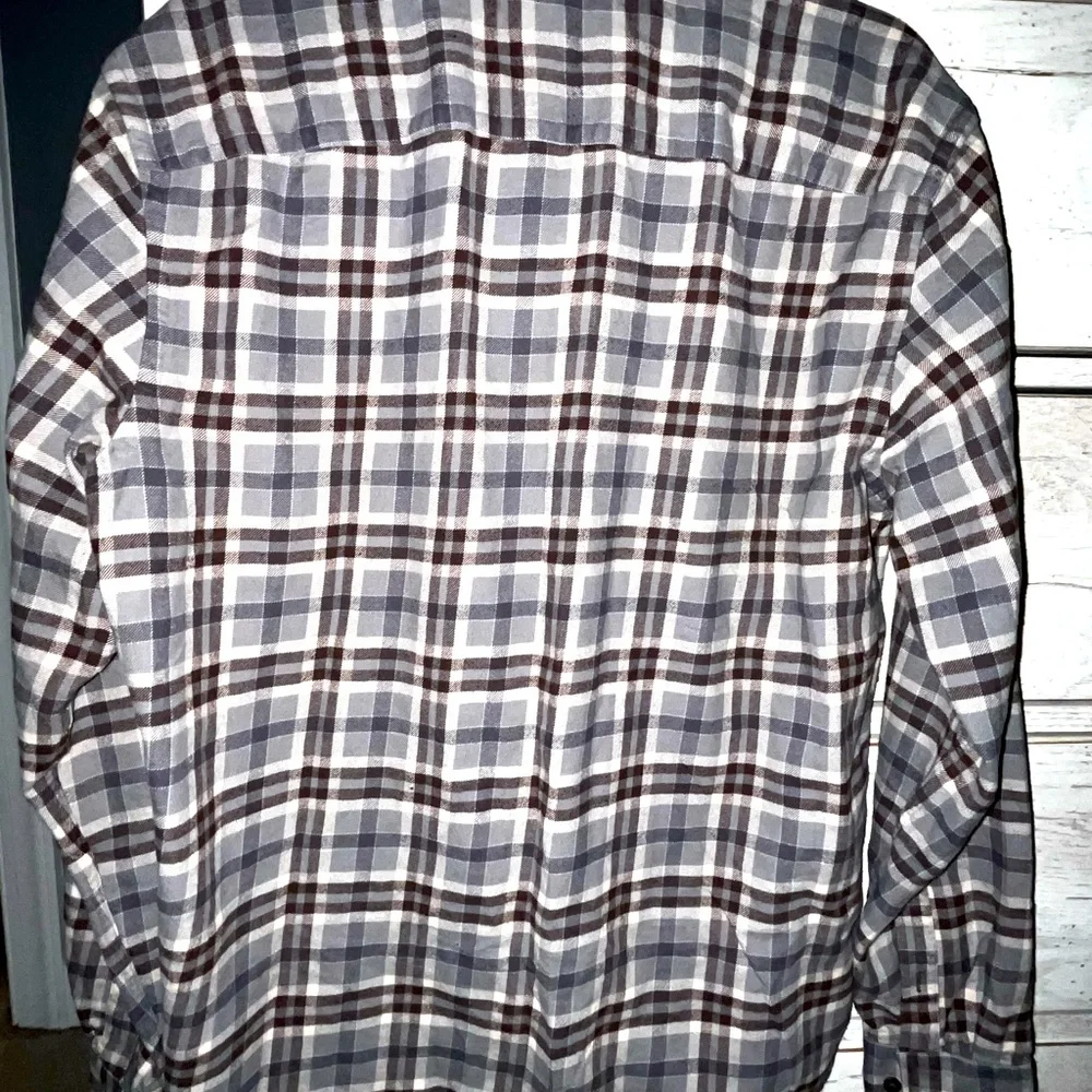 Men’s UNTUCKit Shirt - Picture 4 of 5